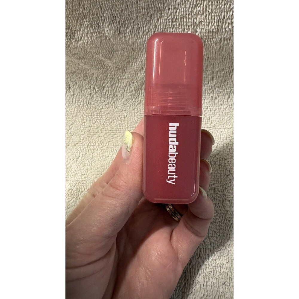 Huda Beauty Blush Filter Liquid Blush Strawberry Cream 4.5ml NEW